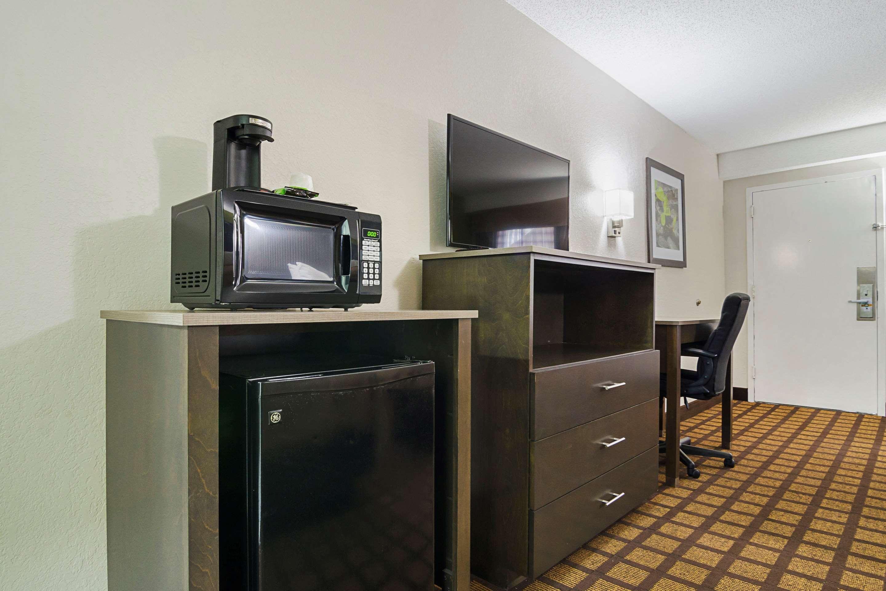 Quality Inn Raeford Εξωτερικό φωτογραφία